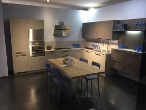 Arredamento in offerta nella tua città - Outletmobili-Italia.it Arredamento in offerta nella tua città - Outletmobili-Italia.it